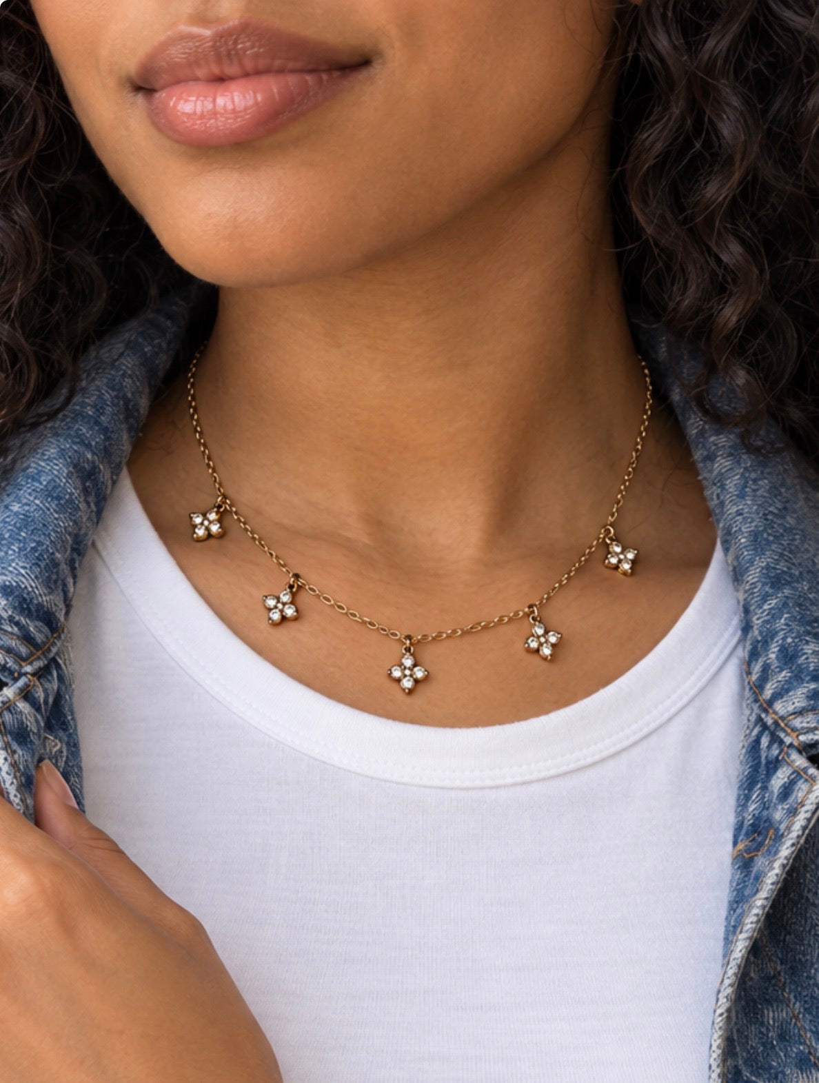 Collier doré à cinq trèfles brillants en acier inoxydable