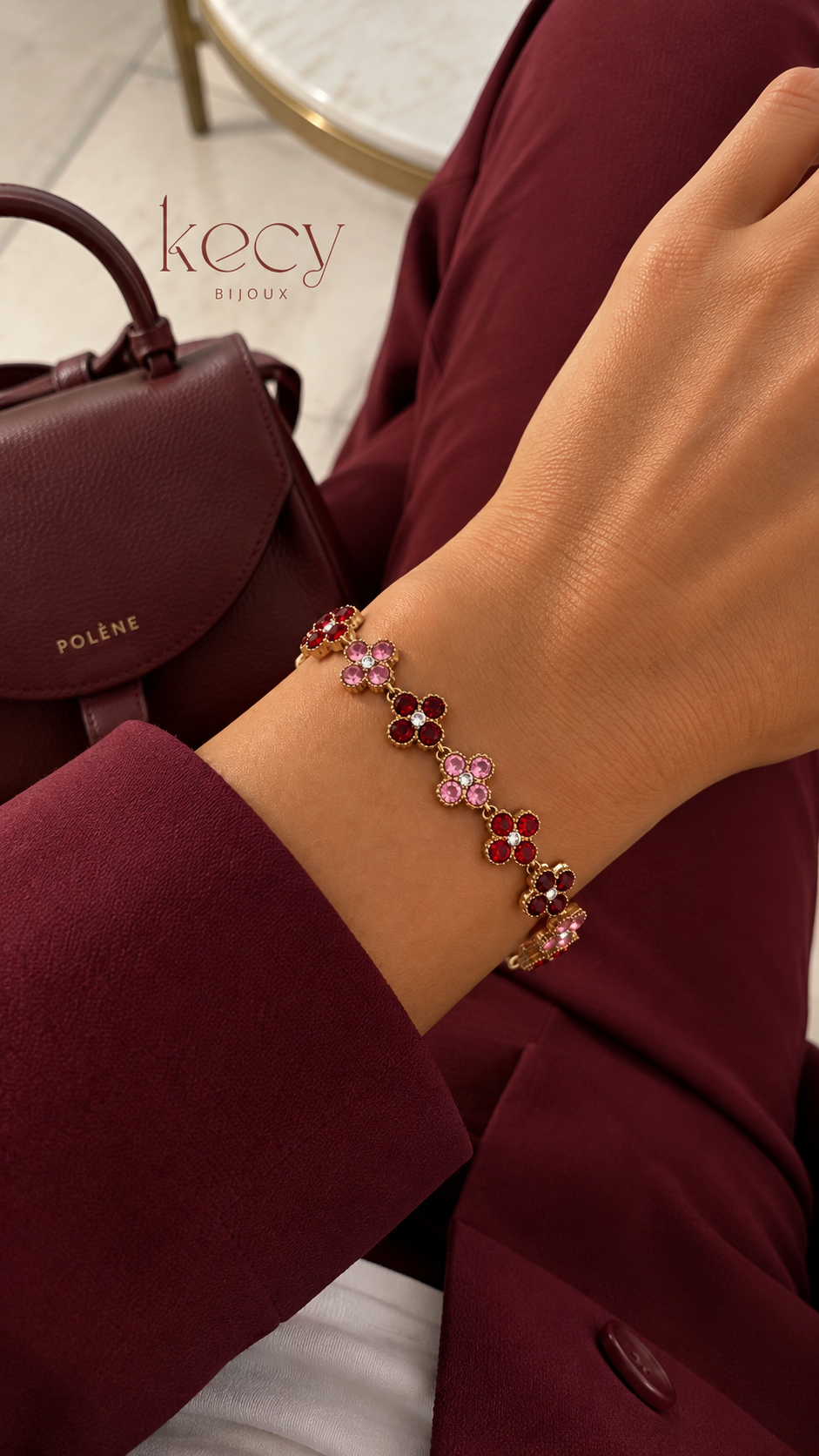 Bracelet trèfle rouge bordeaux