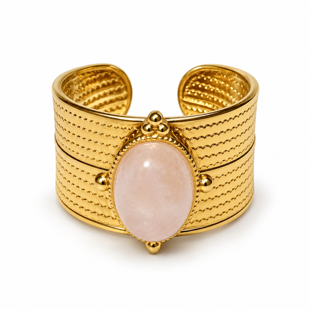 Bague manchette dorée à pierre rose pâle