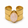 Bague manchette dorée à pierre rose pâle