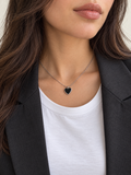 Collier pendentif coeur noir