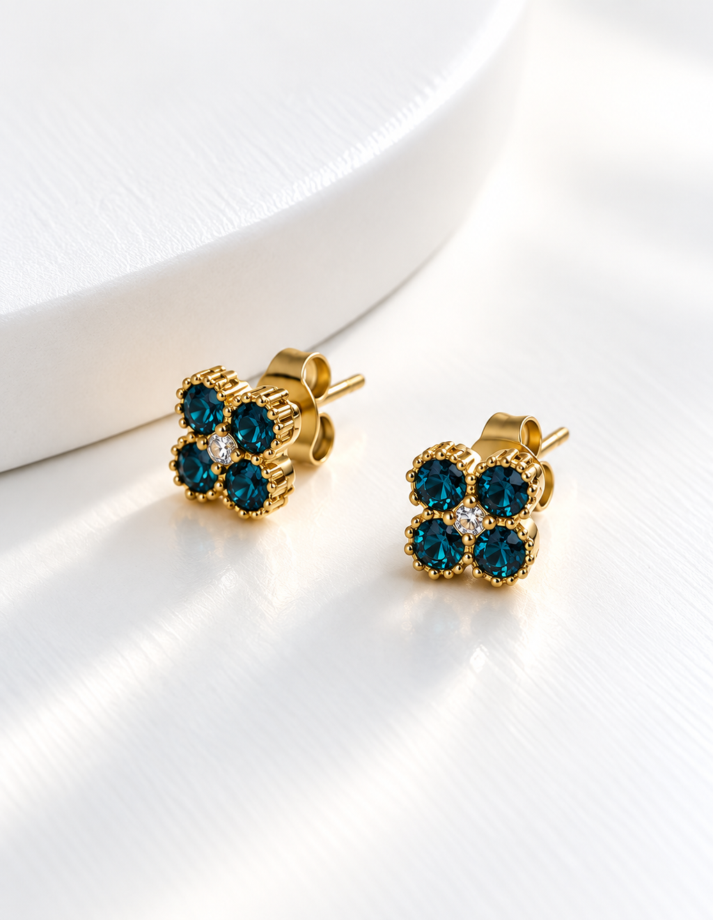 Boucles d’oreilles trèfle bleues