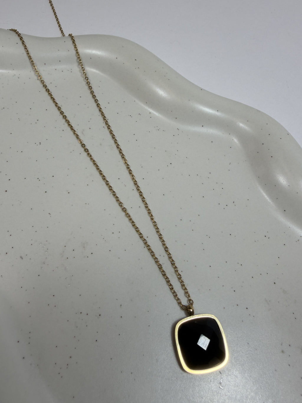 Collier Belly